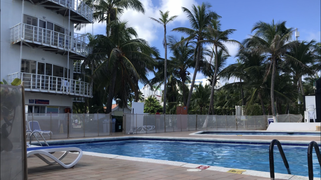 san-andres-decameron-hotel-aquarium-swimming-pool