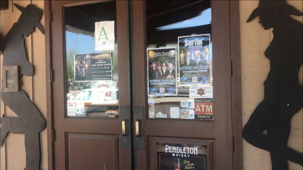 Harolds-Cave-Creek-Corral-Front-Entrance